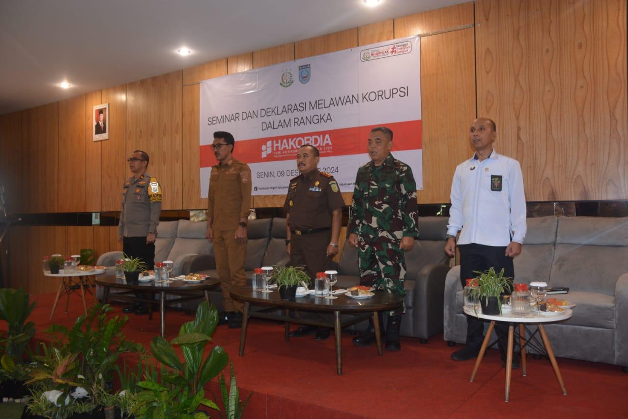 Kejari Kab. Banjar Gelar Penerangan Hukum dan Deklarasi Melawan Korupsi Dalam Rangka HAKORDIA